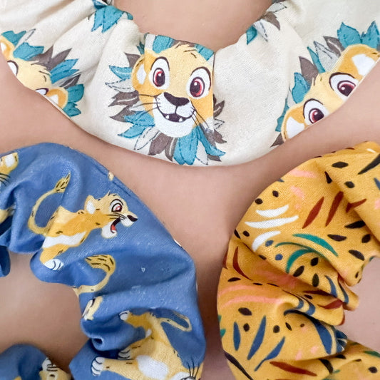 Mustard Lion King Scrunchie Set