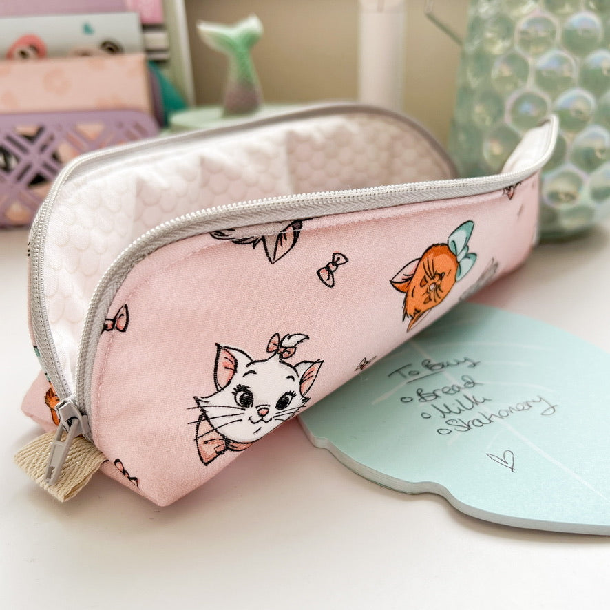 Classic Aristocats Open Wide Pouch