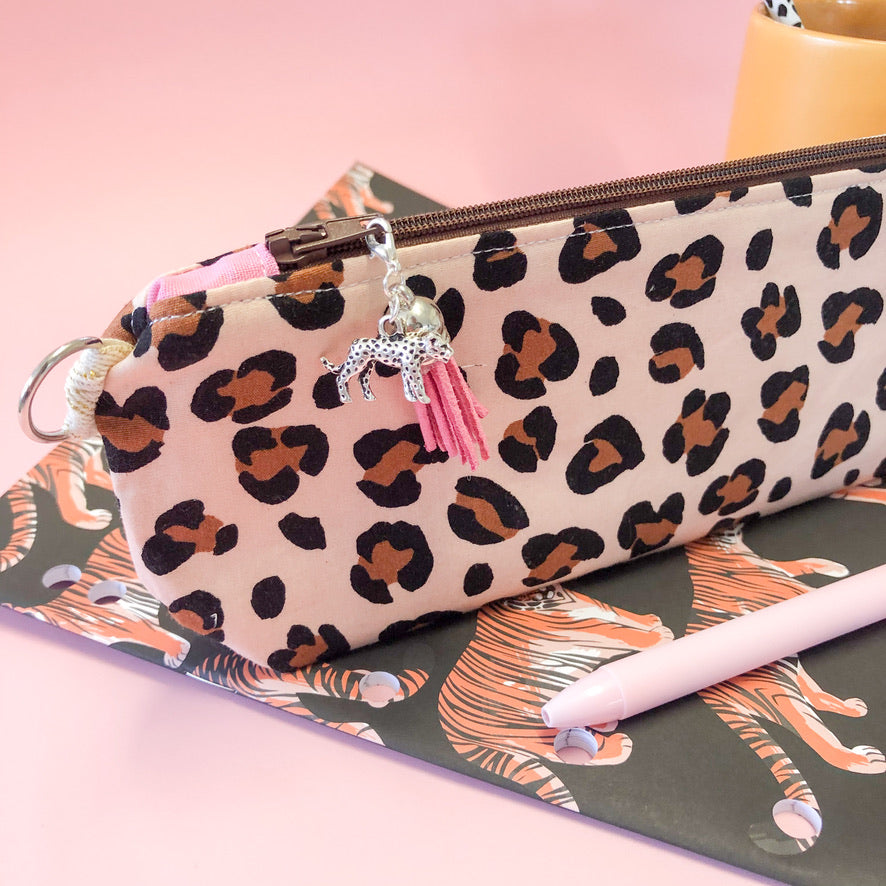 Mod Leopard Free Standing Pouch