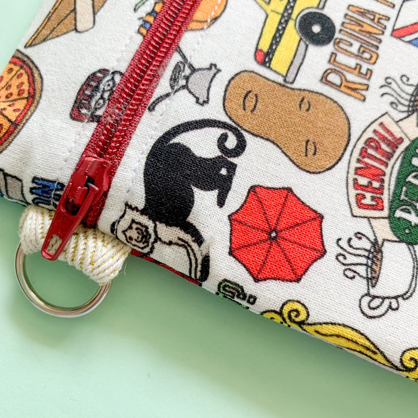 Friends Flat Lay Pouch