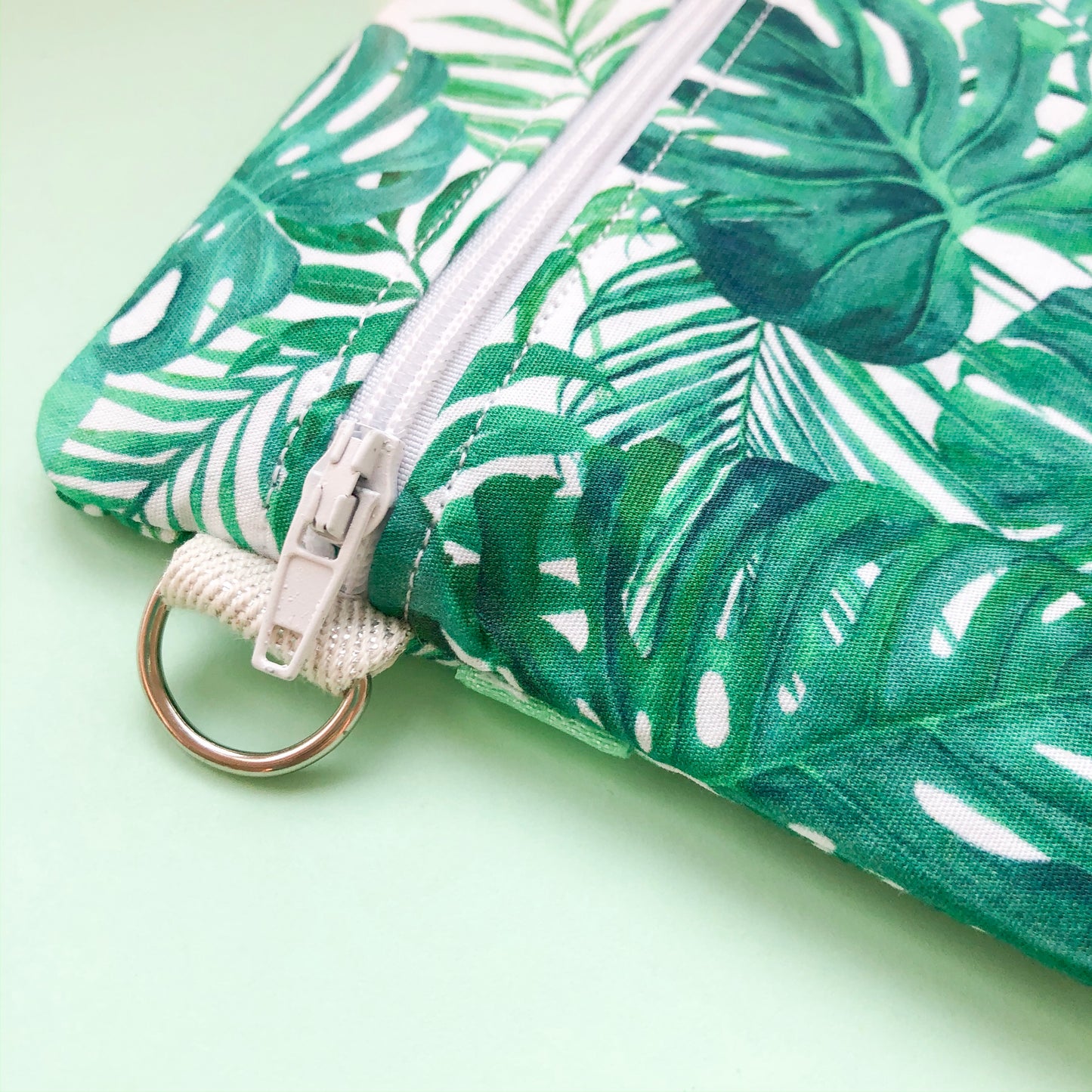Indoor Jungle Flat Lay Pouch
