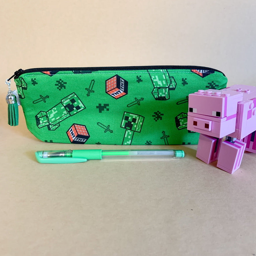 Minecraft Free Standing Pouch