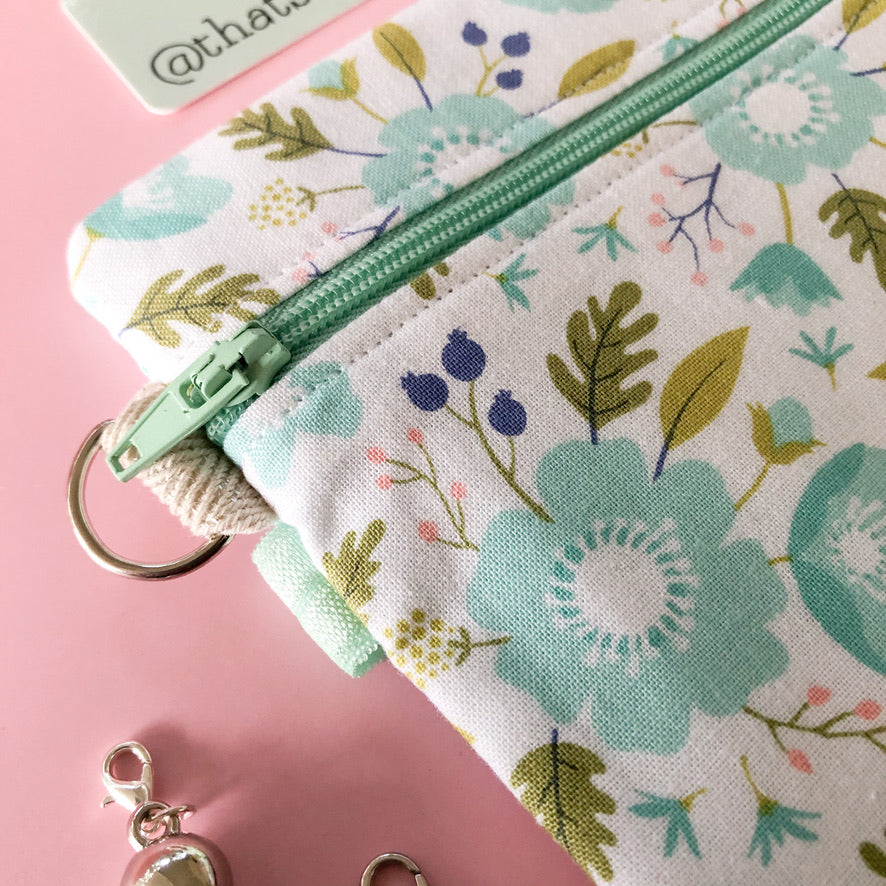 Vintage Floral Flat Lay Pouch